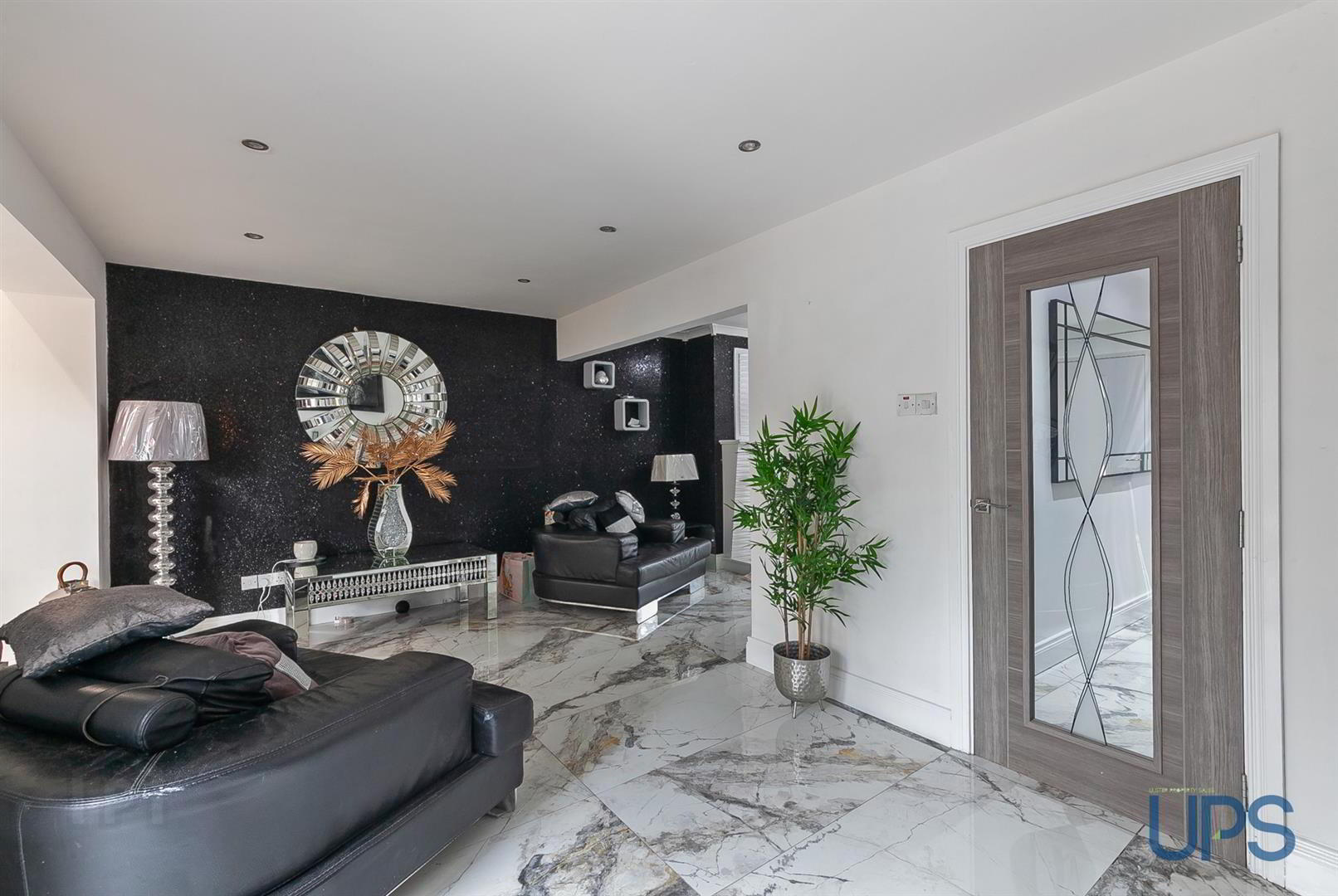 56 Lagmore Grove 13 of 37