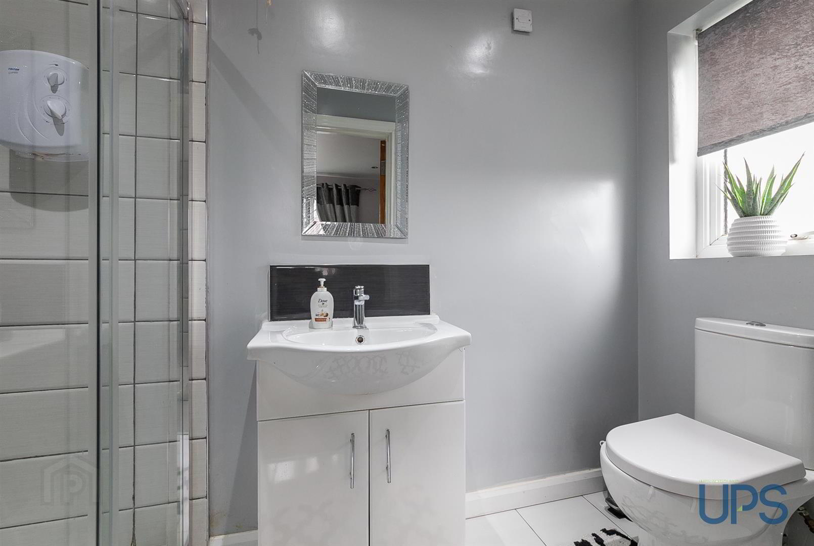 56 Lagmore Grove 26 of 37