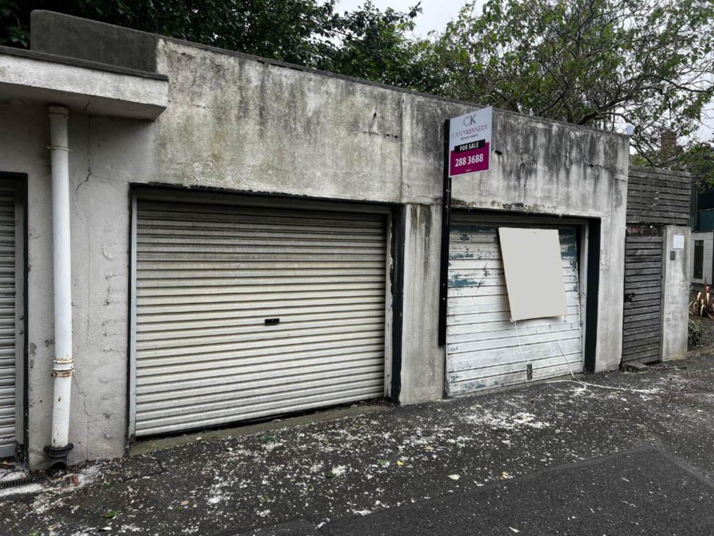 Double Garage 3 of 6