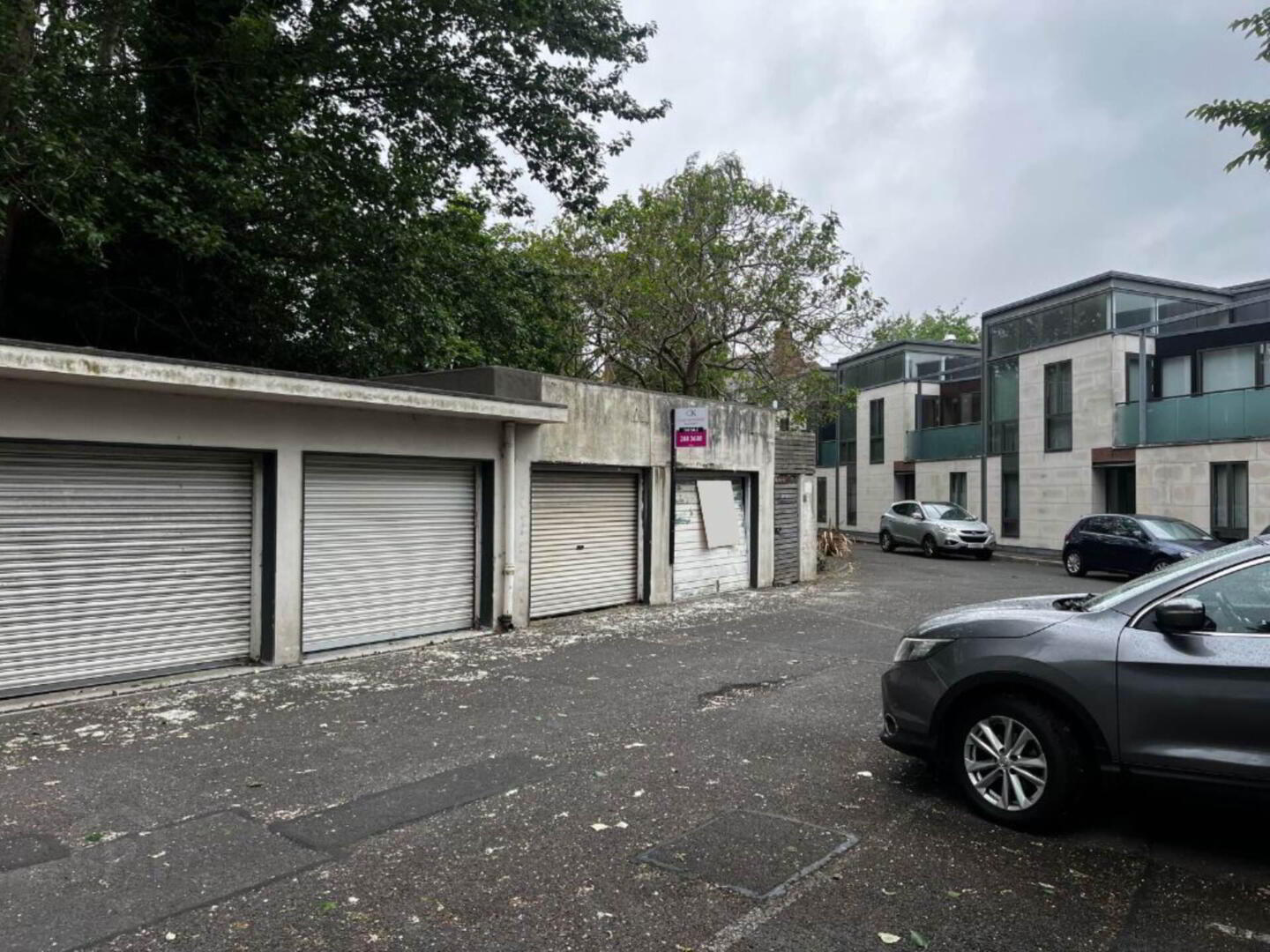 Double Garage 5 of 6