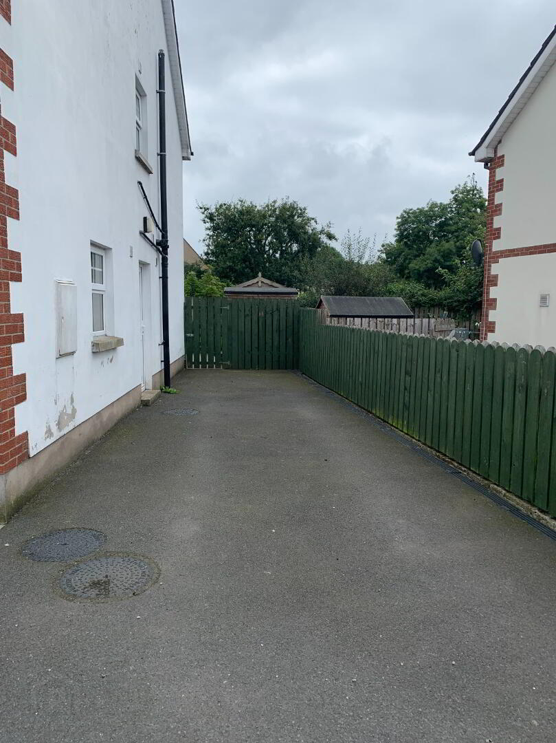 2b Legacurry Road 4 of 21