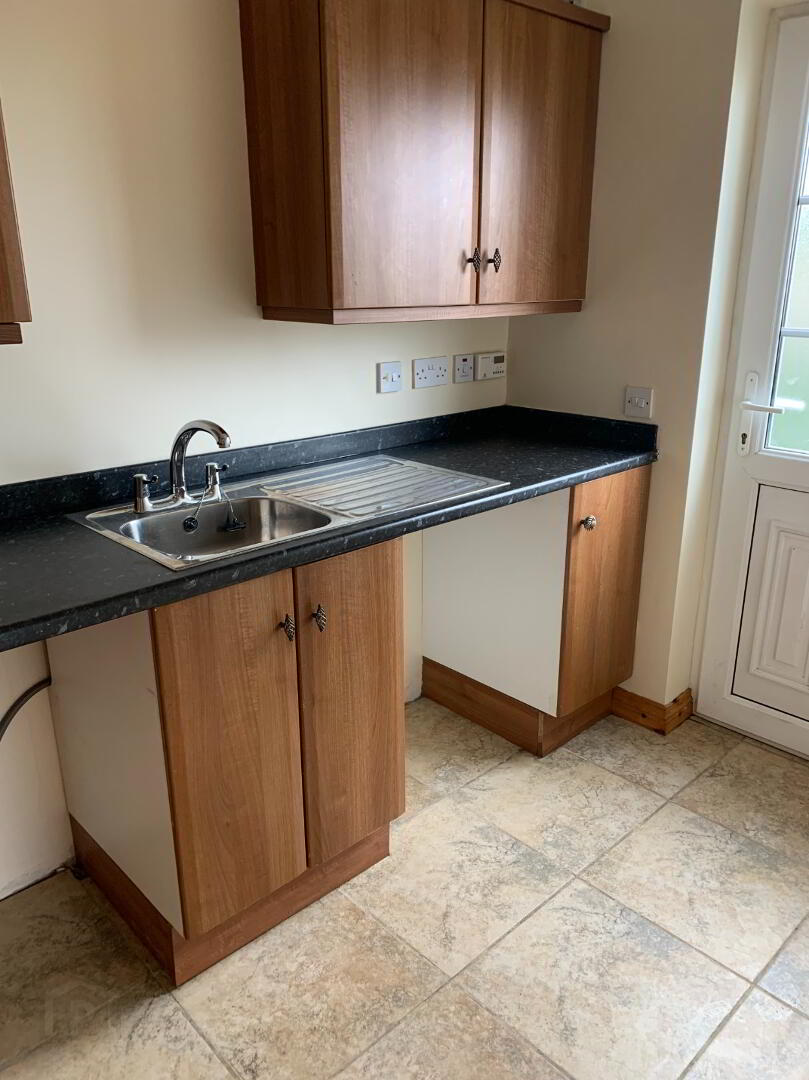2b Legacurry Road 8 of 21