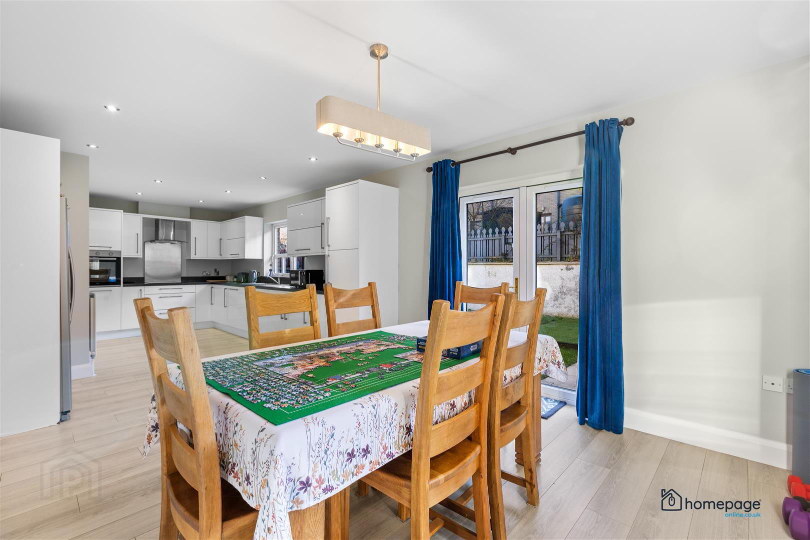 87 Butlers Wharf 14 of 37