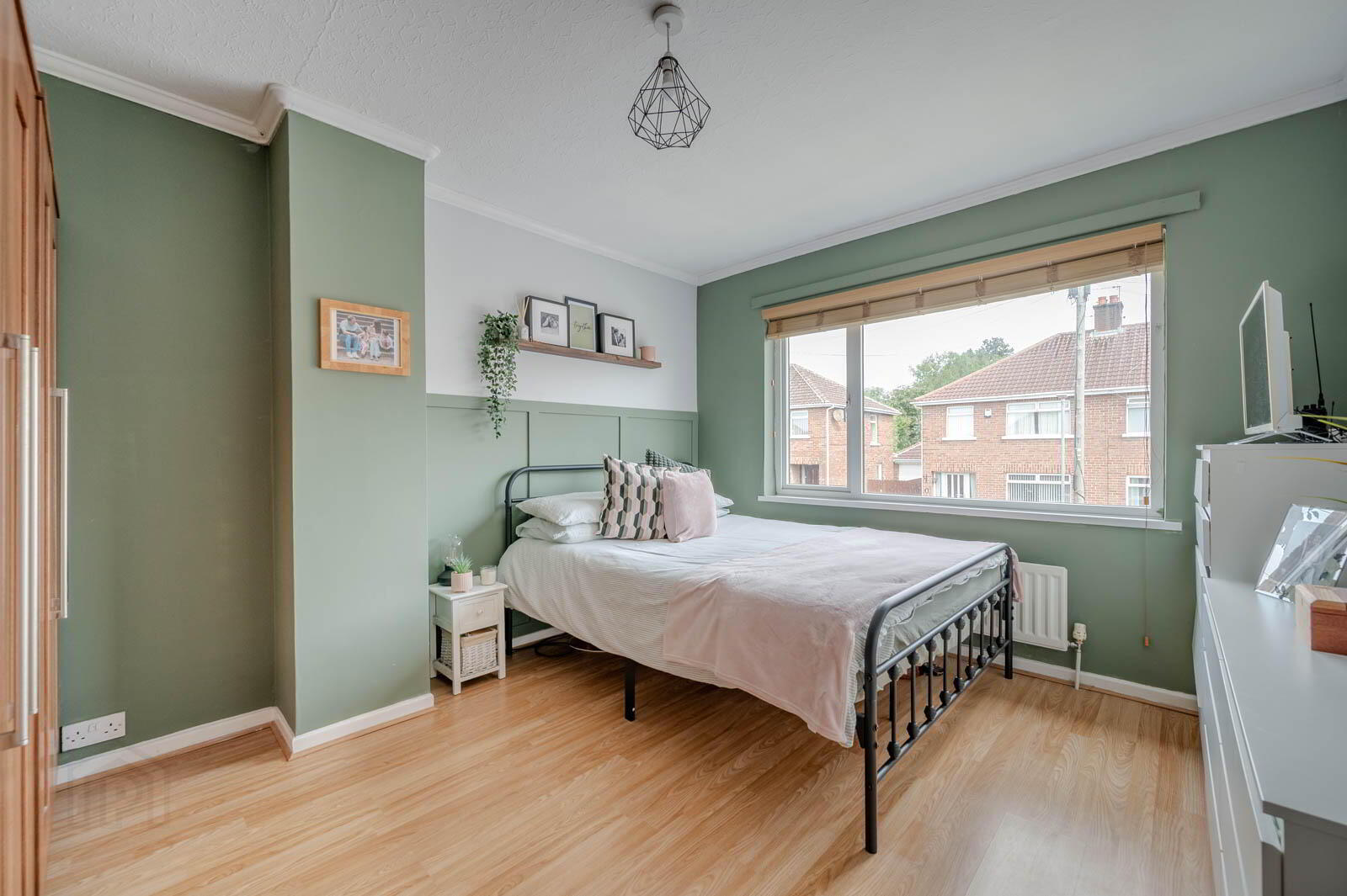 17 Orangefield Road 13 of 21