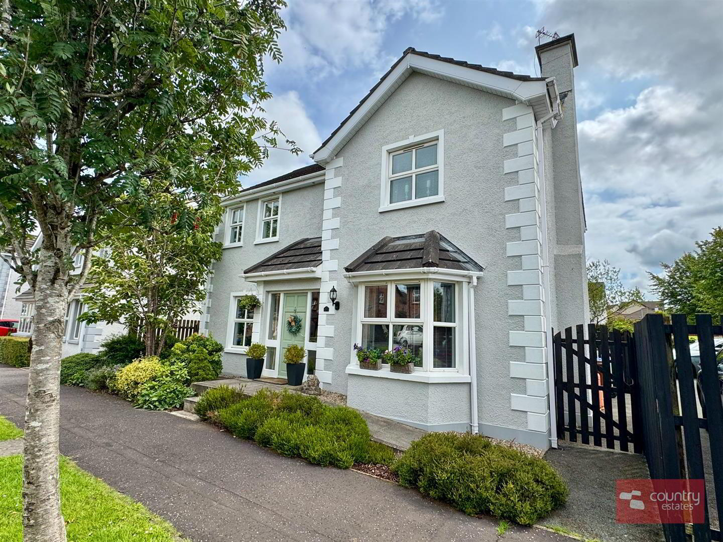 6 Gateside Manor 1 of 49