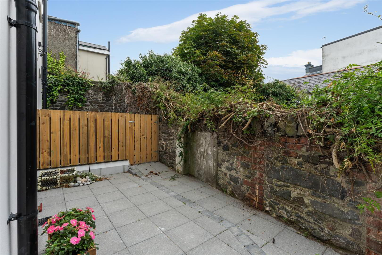 24 Hunters Lane 14 of 15