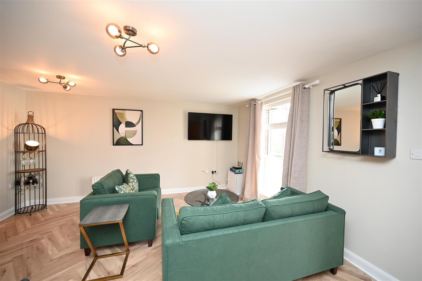 Apt 58 Greenwood Building, 74 Old Bakers Court 3 of 14