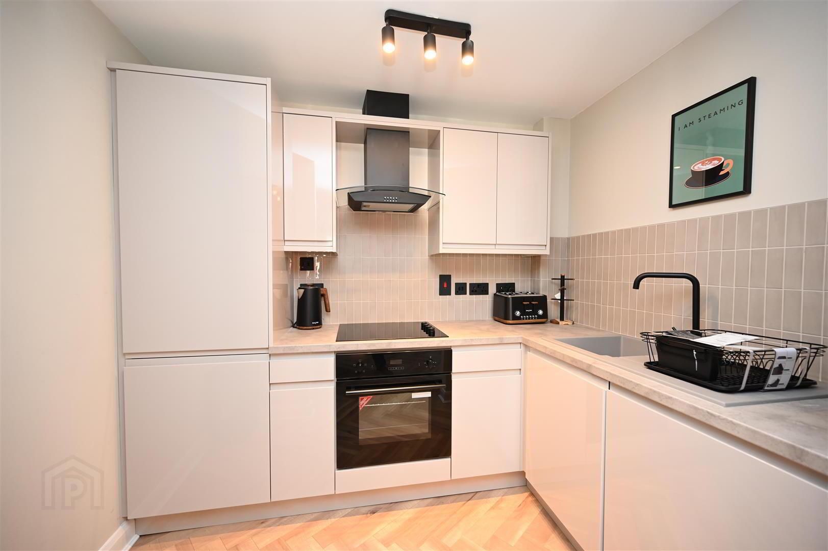 Apt 58 Greenwood Building, 74 Old Bakers Court 5 of 14