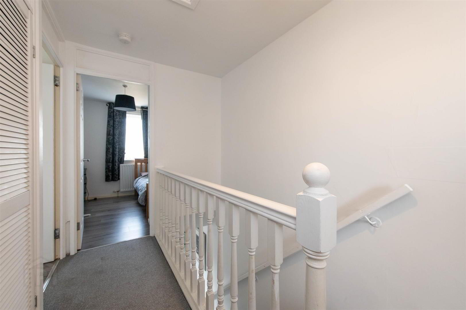 10 Leaside Gardens 13 of 24
