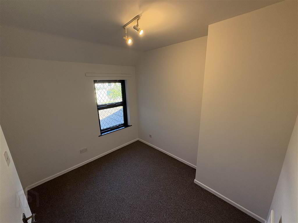 28 O'Neill Avenue 6 of 9