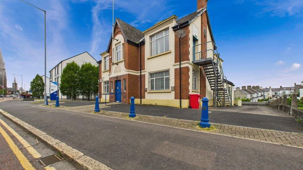 Earl Haig Memorial Hall (lot 3), 41 Hamilton Road 2 of 15