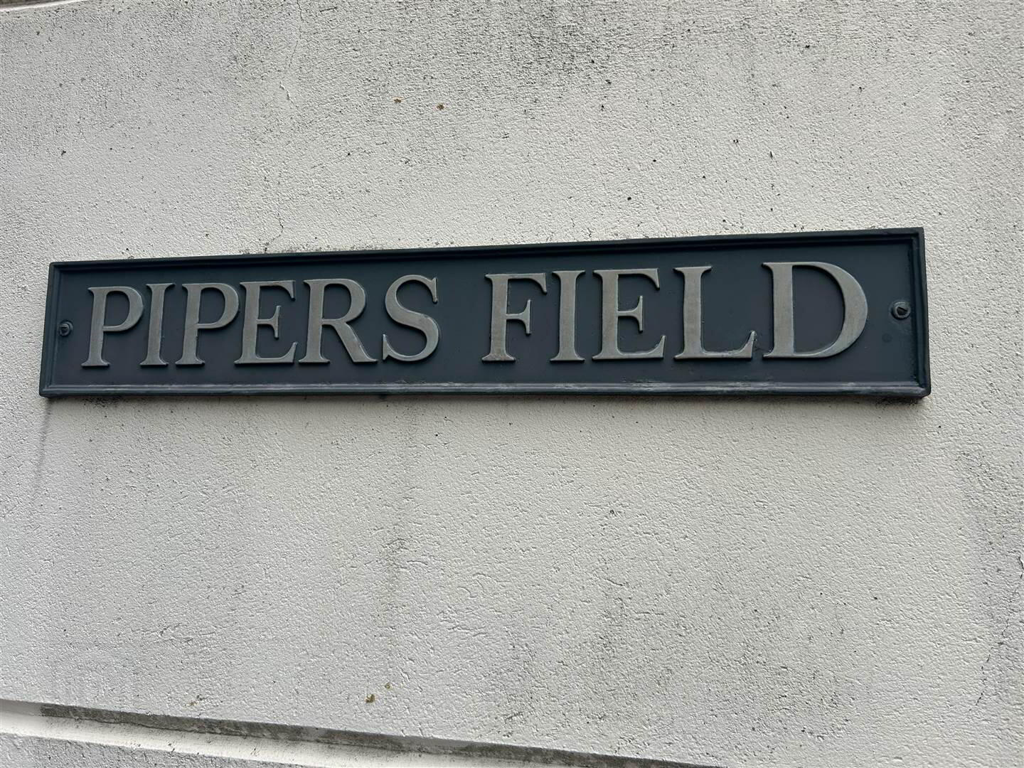 4 Pipers Field 9 of 9