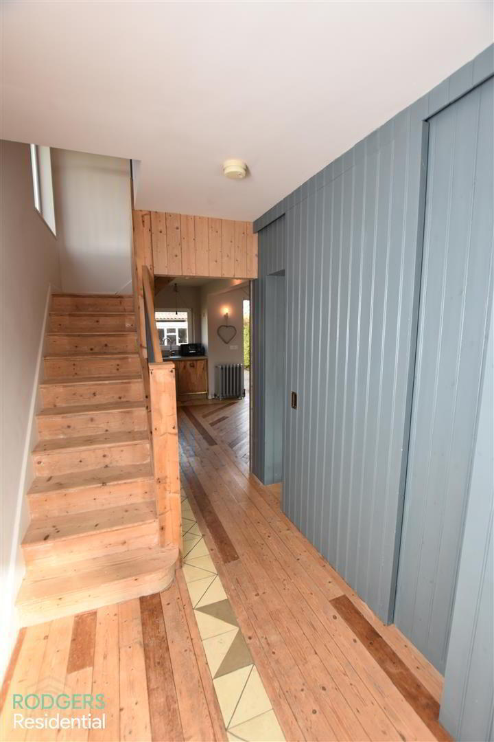 52 Cricklewood Park 5 of 27