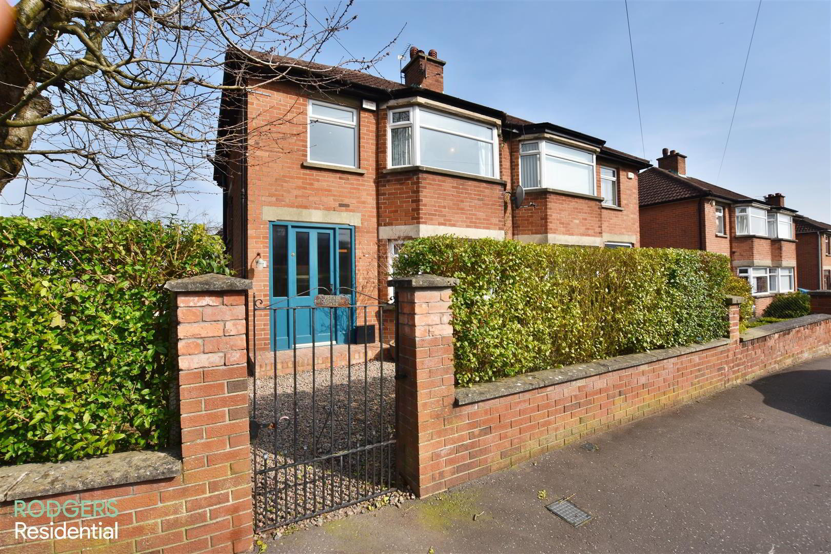 52 Cricklewood Park 1 of 27