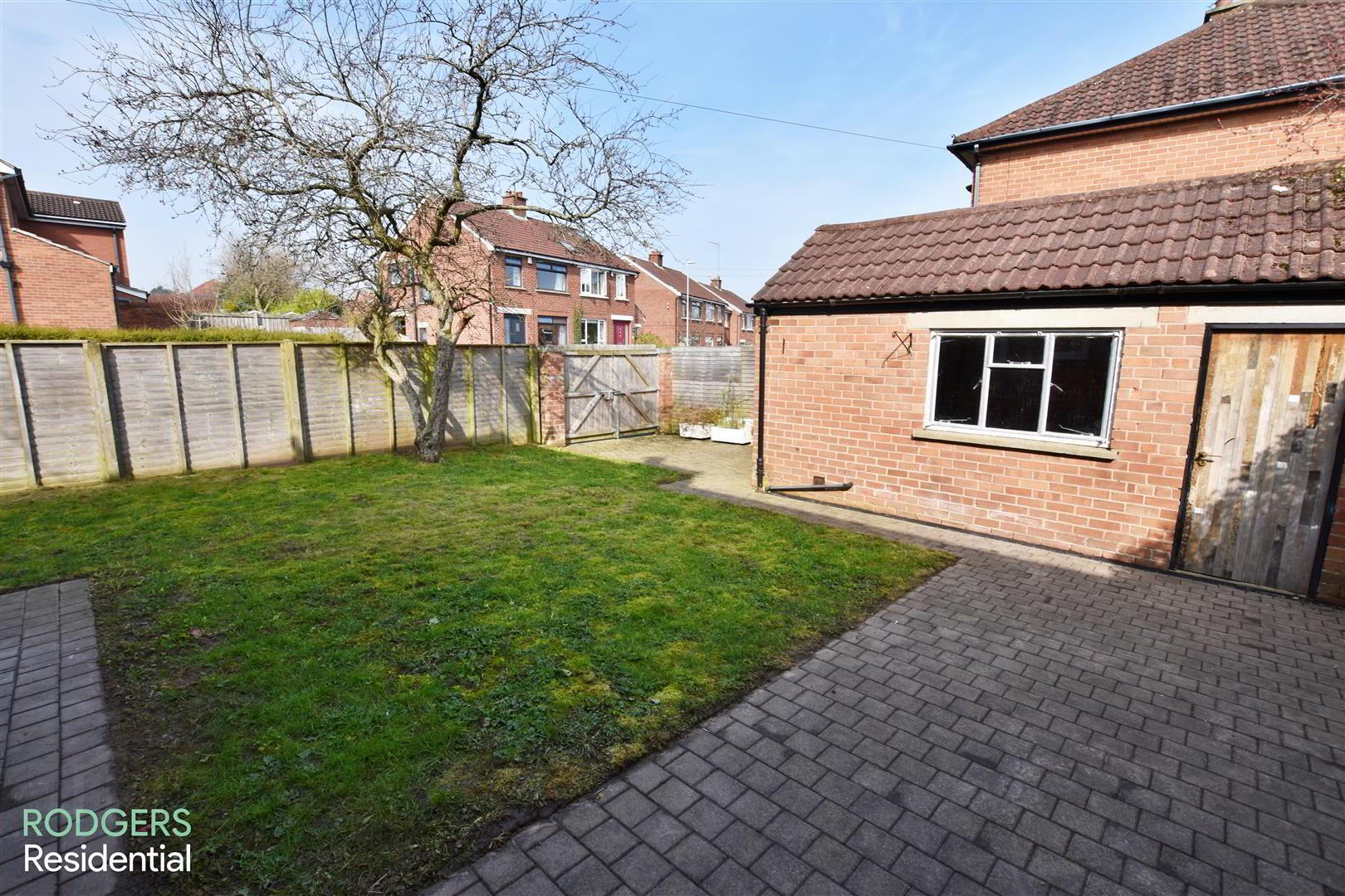 52 Cricklewood Park 27 of 27