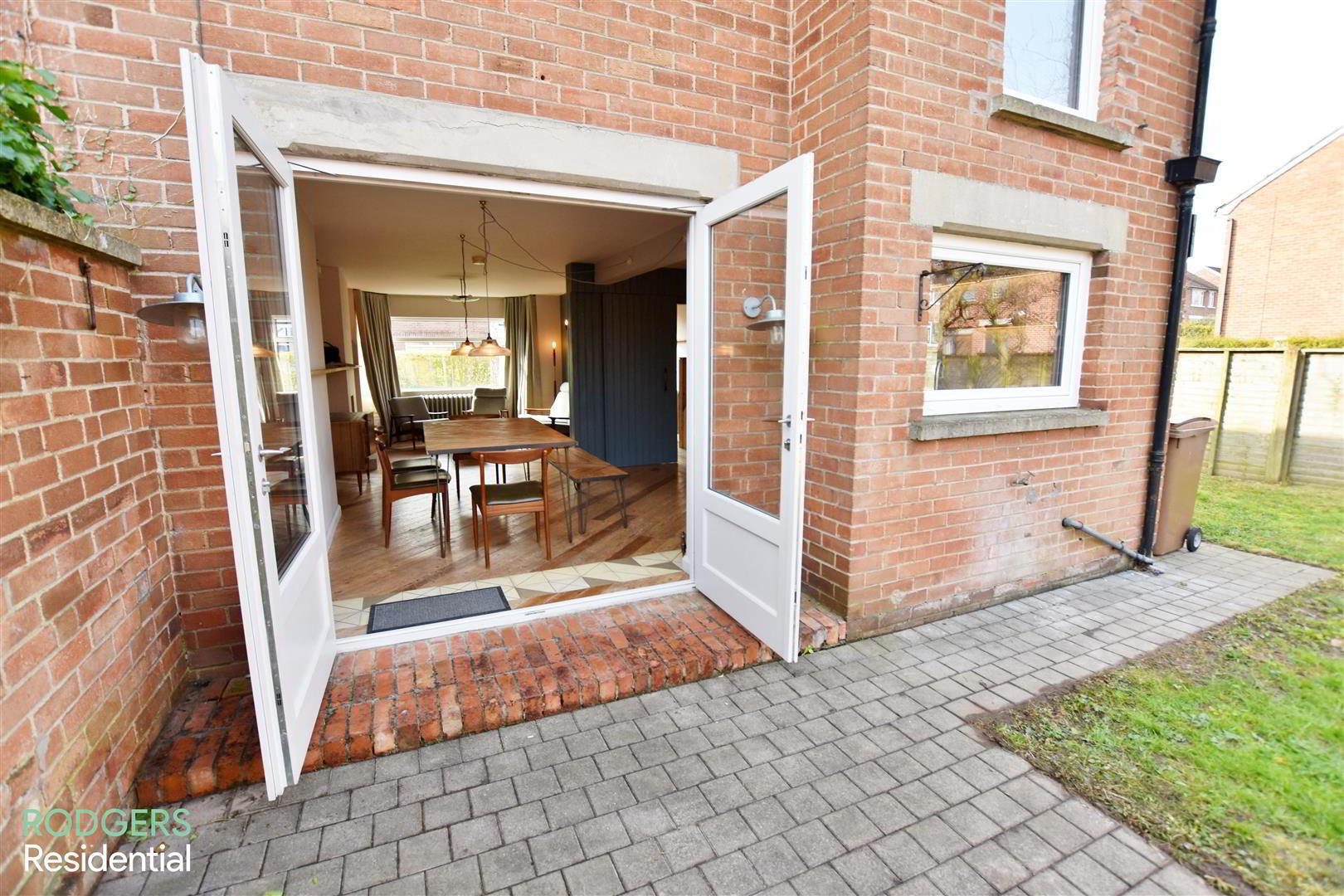 52 Cricklewood Park 13 of 27