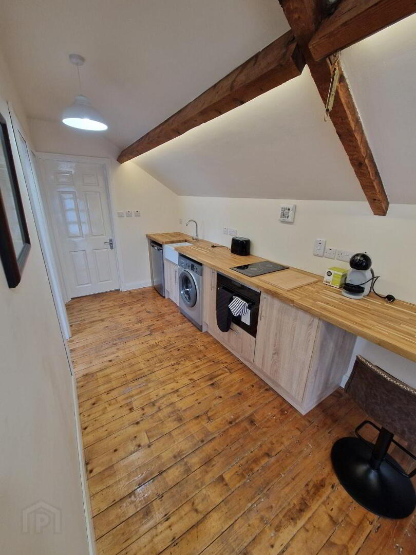 The Flat, 199 Ahoghill Road 5 of 9