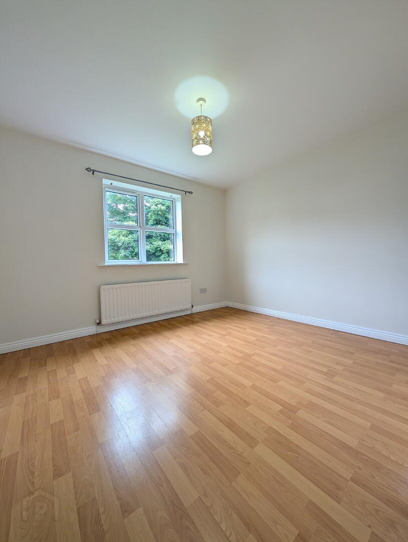 Lawnfield Grove 5 of 8