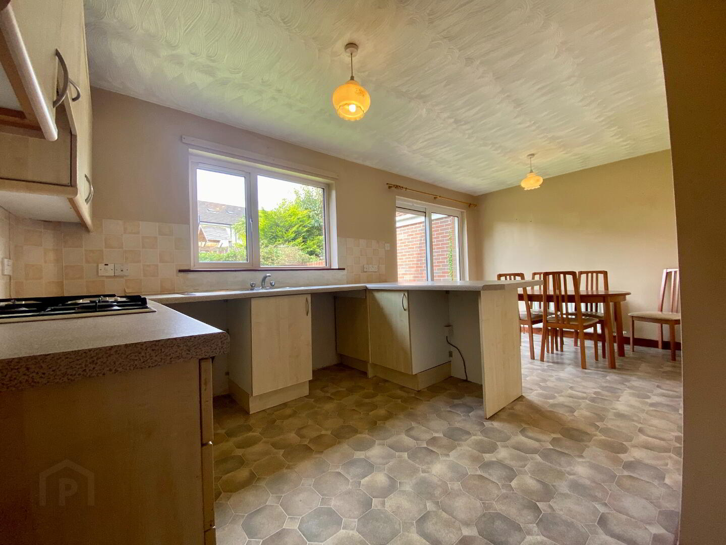 6 Copeland Road 3 of 10