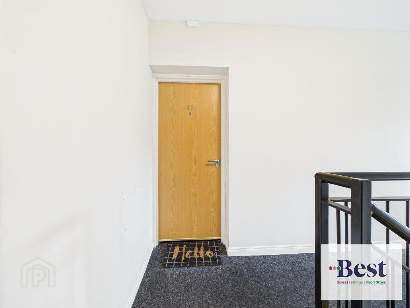 37 Corran Mews 3 of 12