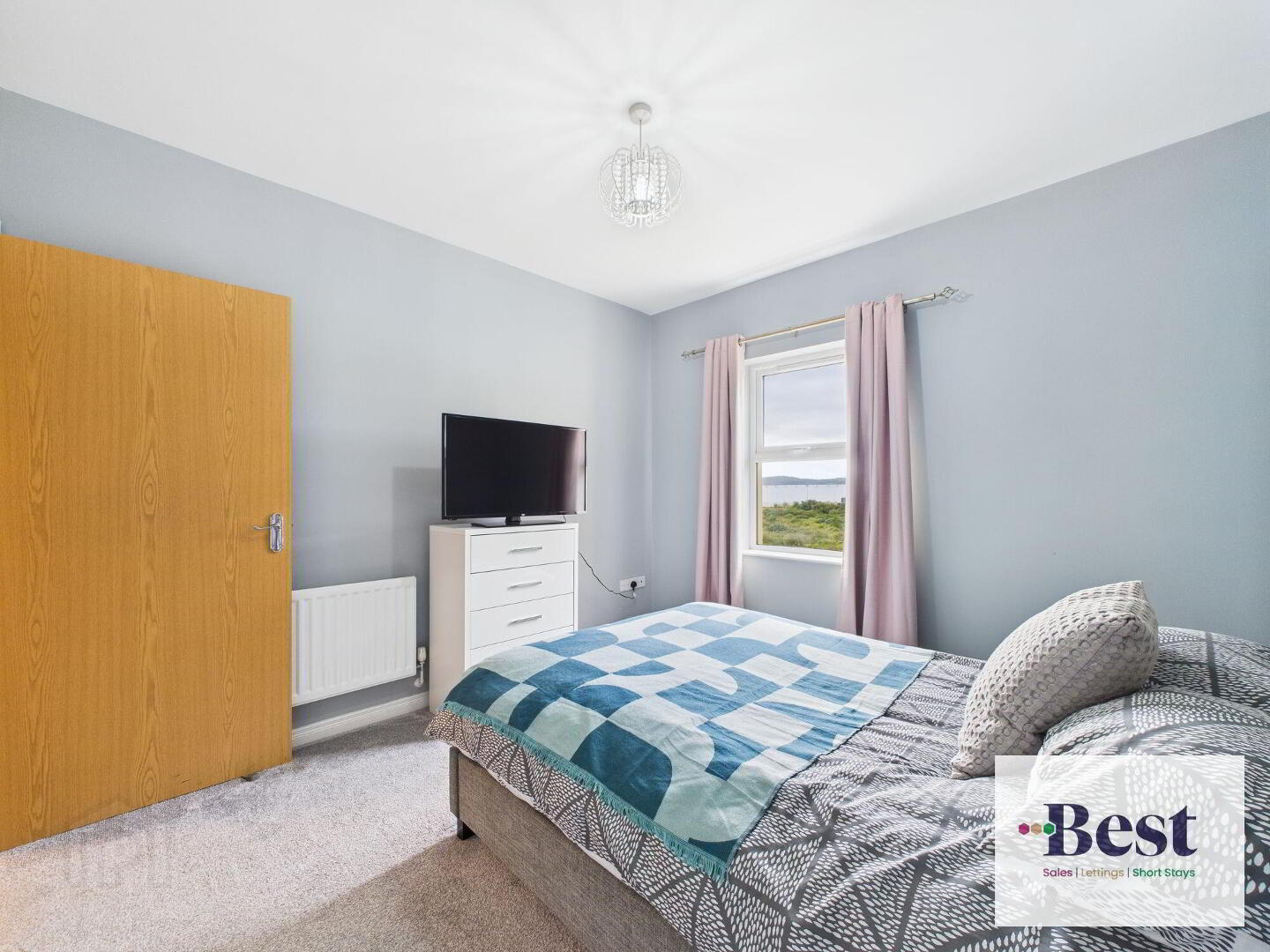 37 Corran Mews 9 of 12