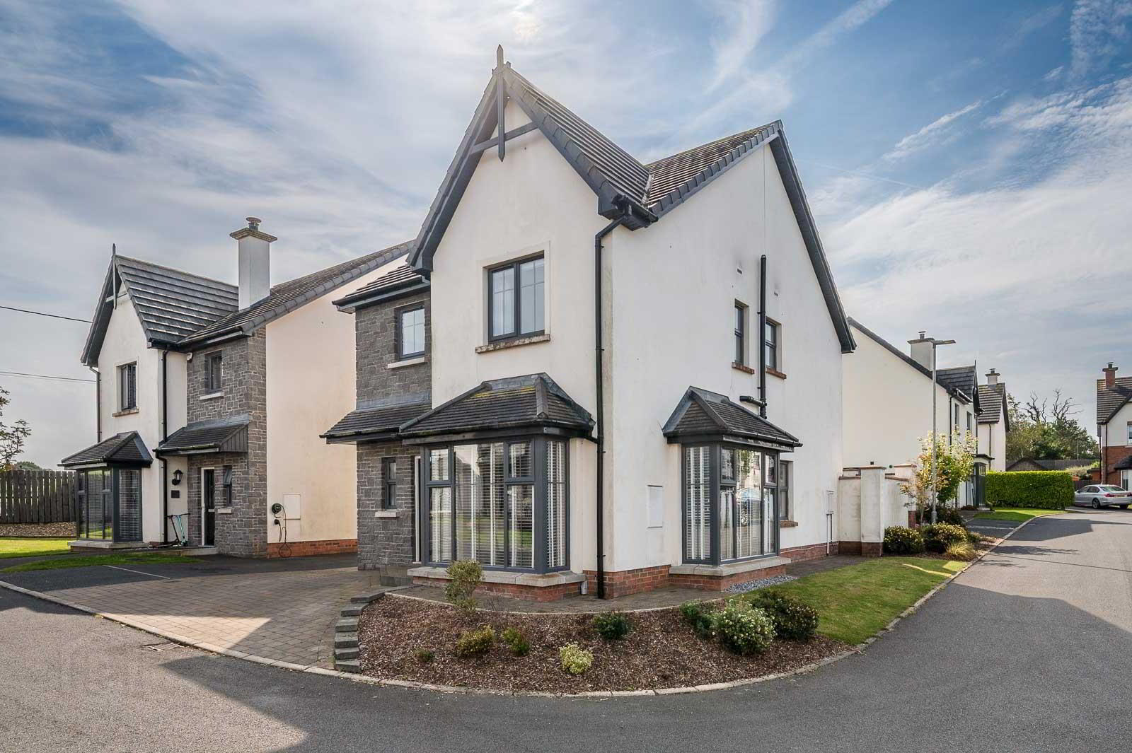 10 Bracken Hill Square 2 of 31