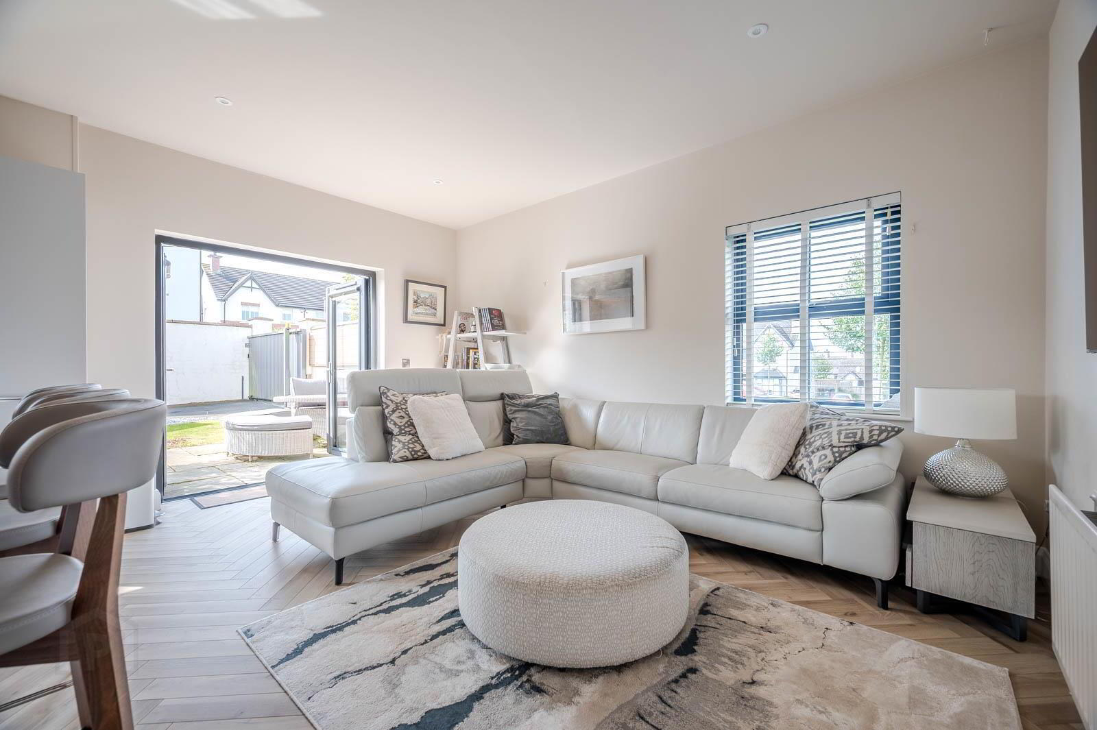 10 Bracken Hill Square 13 of 31