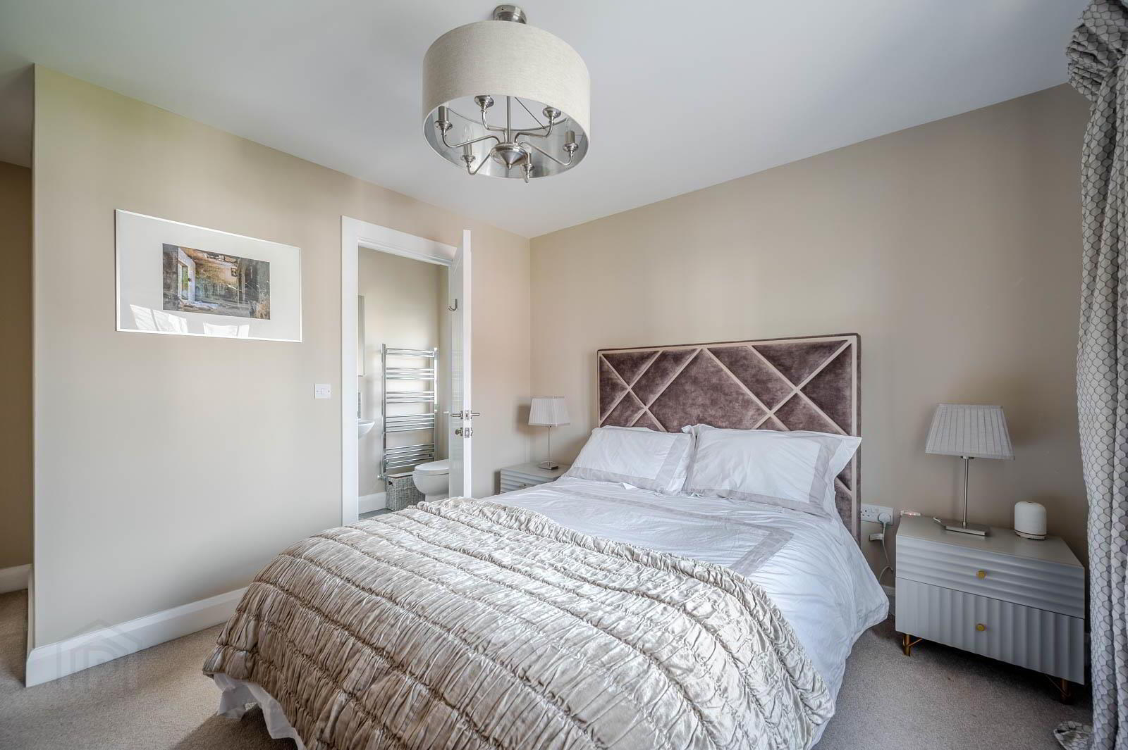 10 Bracken Hill Square 21 of 31