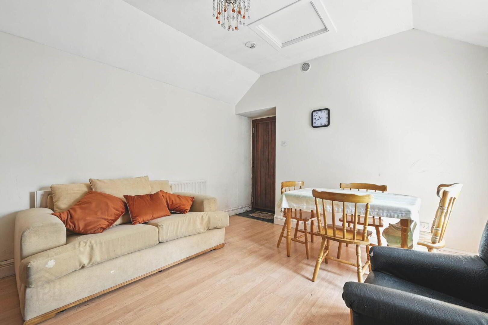 Bowgate Street 4 of 22