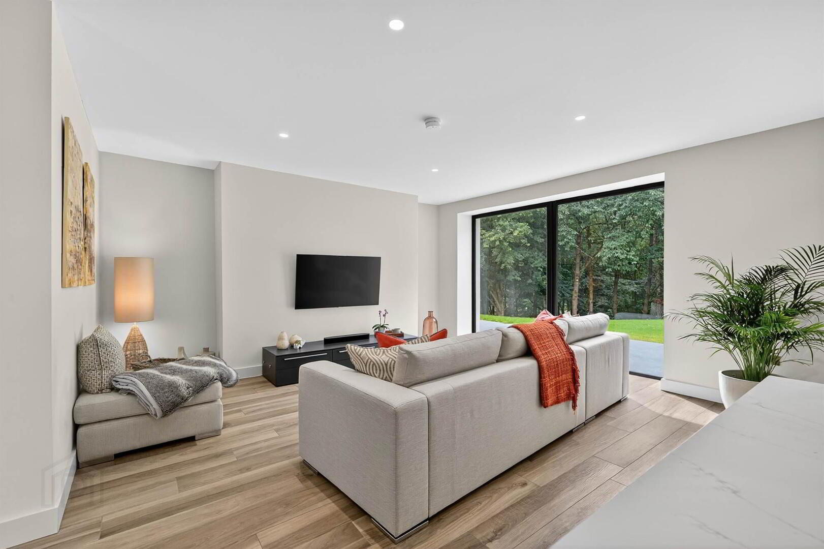8 Ballynahatty Road 21 of 45