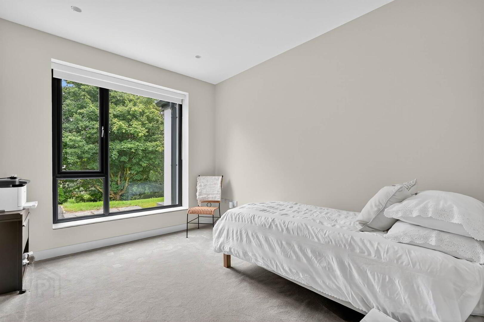 8 Ballynahatty Road 37 of 45