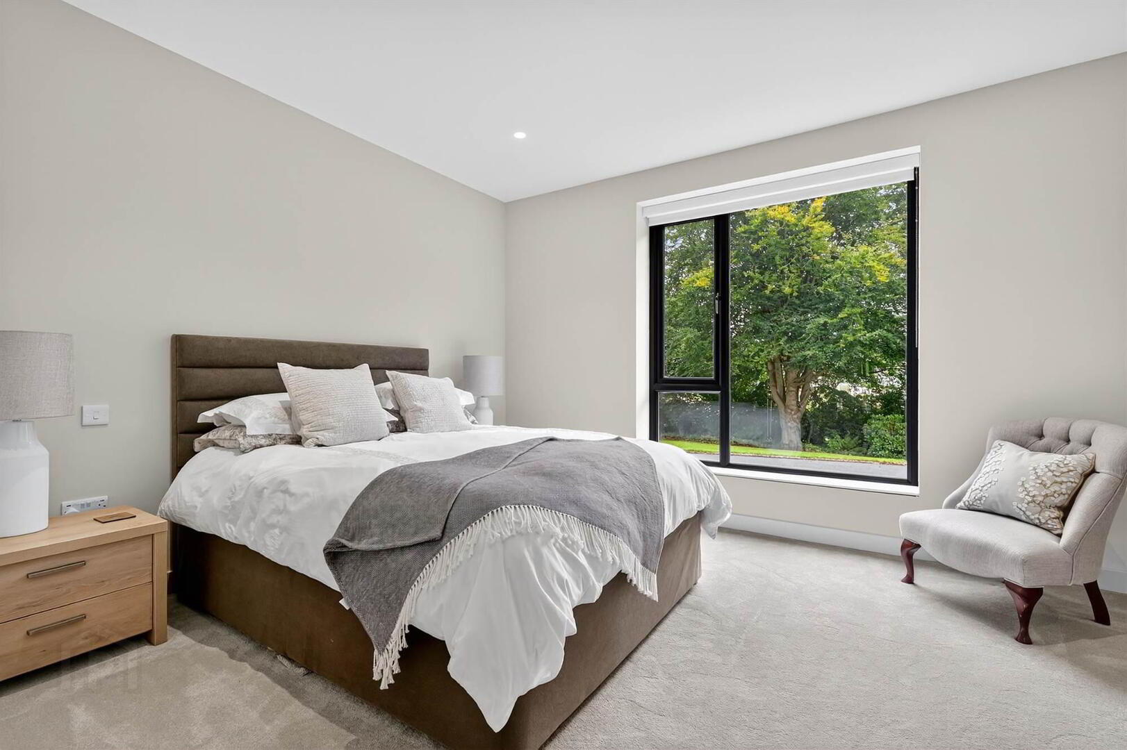 8 Ballynahatty Road 35 of 45