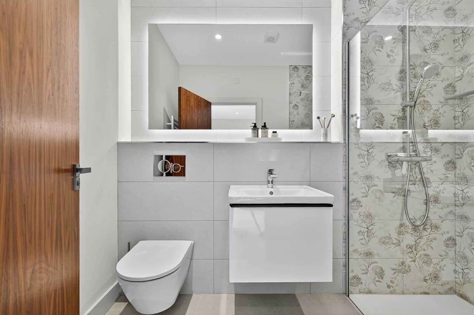 8 Ballynahatty Road 34 of 45