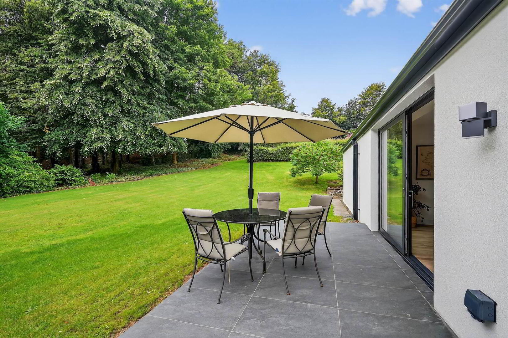 8 Ballynahatty Road 42 of 45