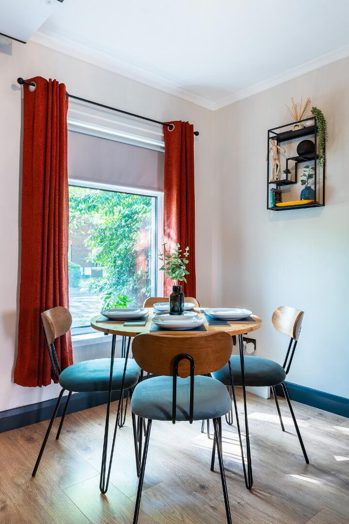 City Centre Short Term Let, Salisbury Court 4 of 16