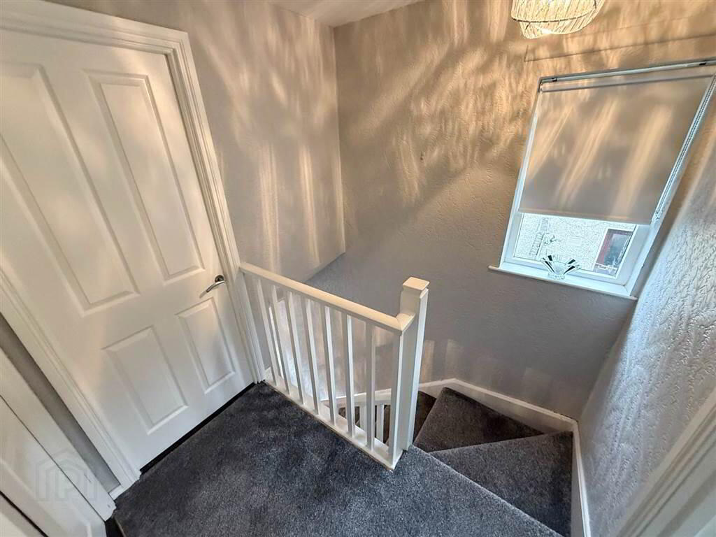 35 Carnagat Park 6 of 9