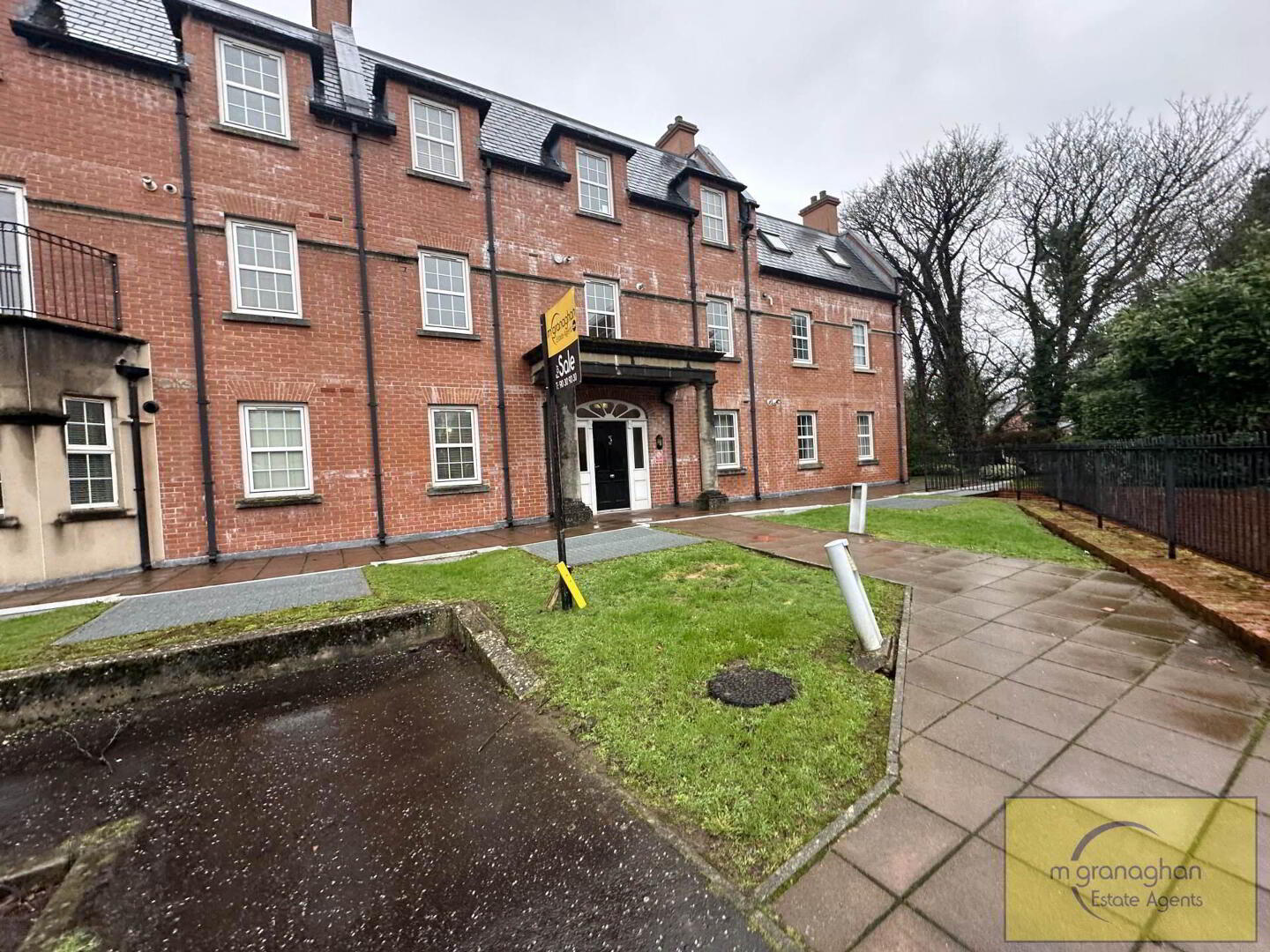 47 Milfort Mews 1 of 19