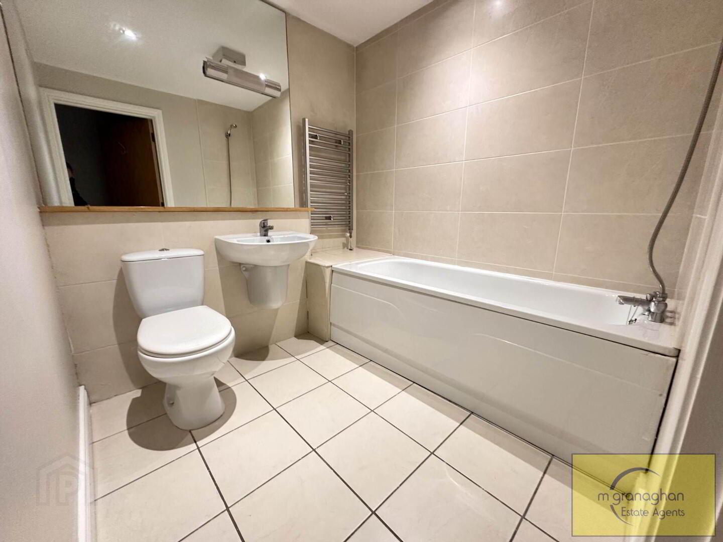 47 Milfort Mews 15 of 19