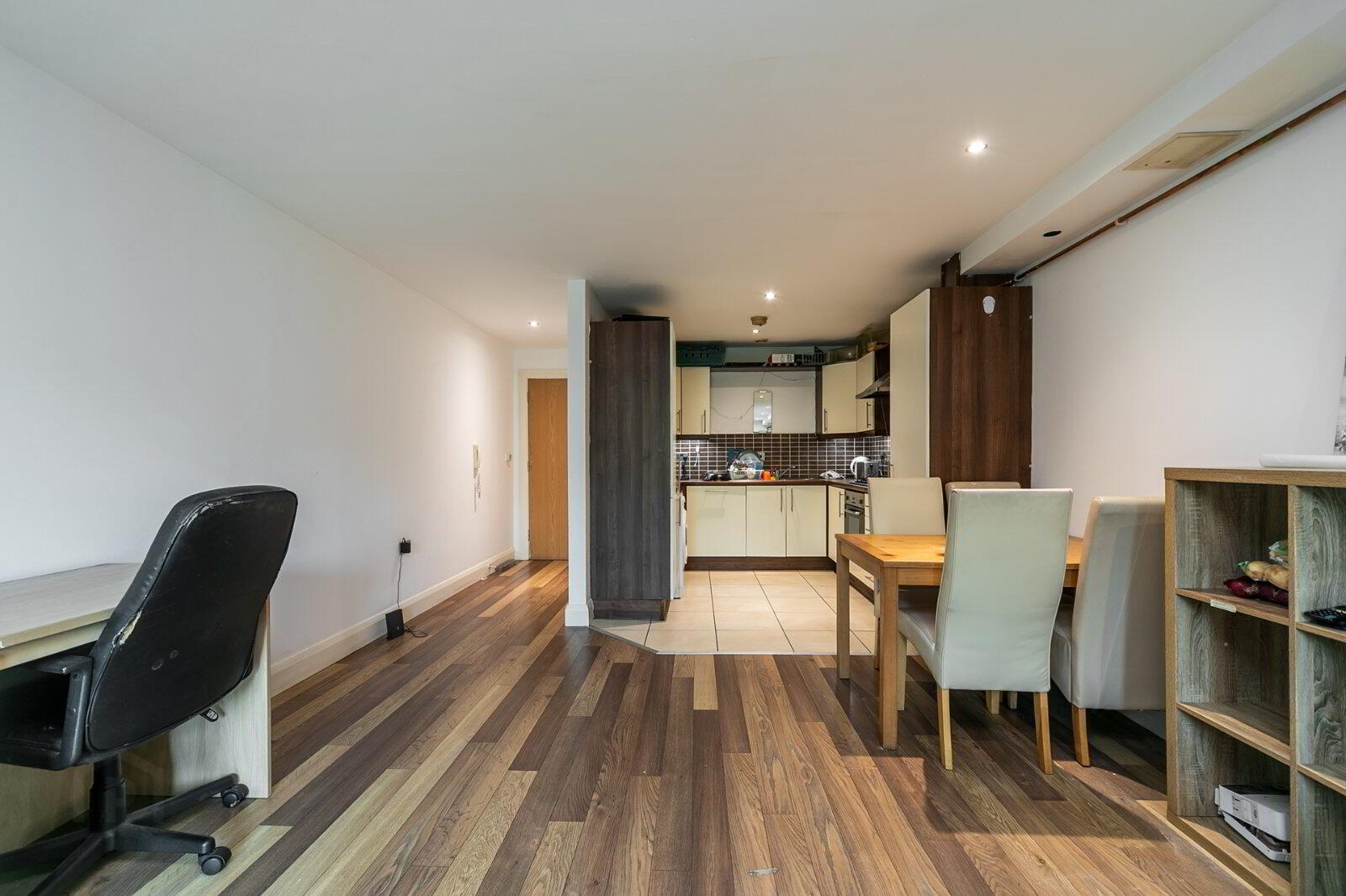 Apartment 10 Woodlands Manor 61 Stockmans Way 3 of 13