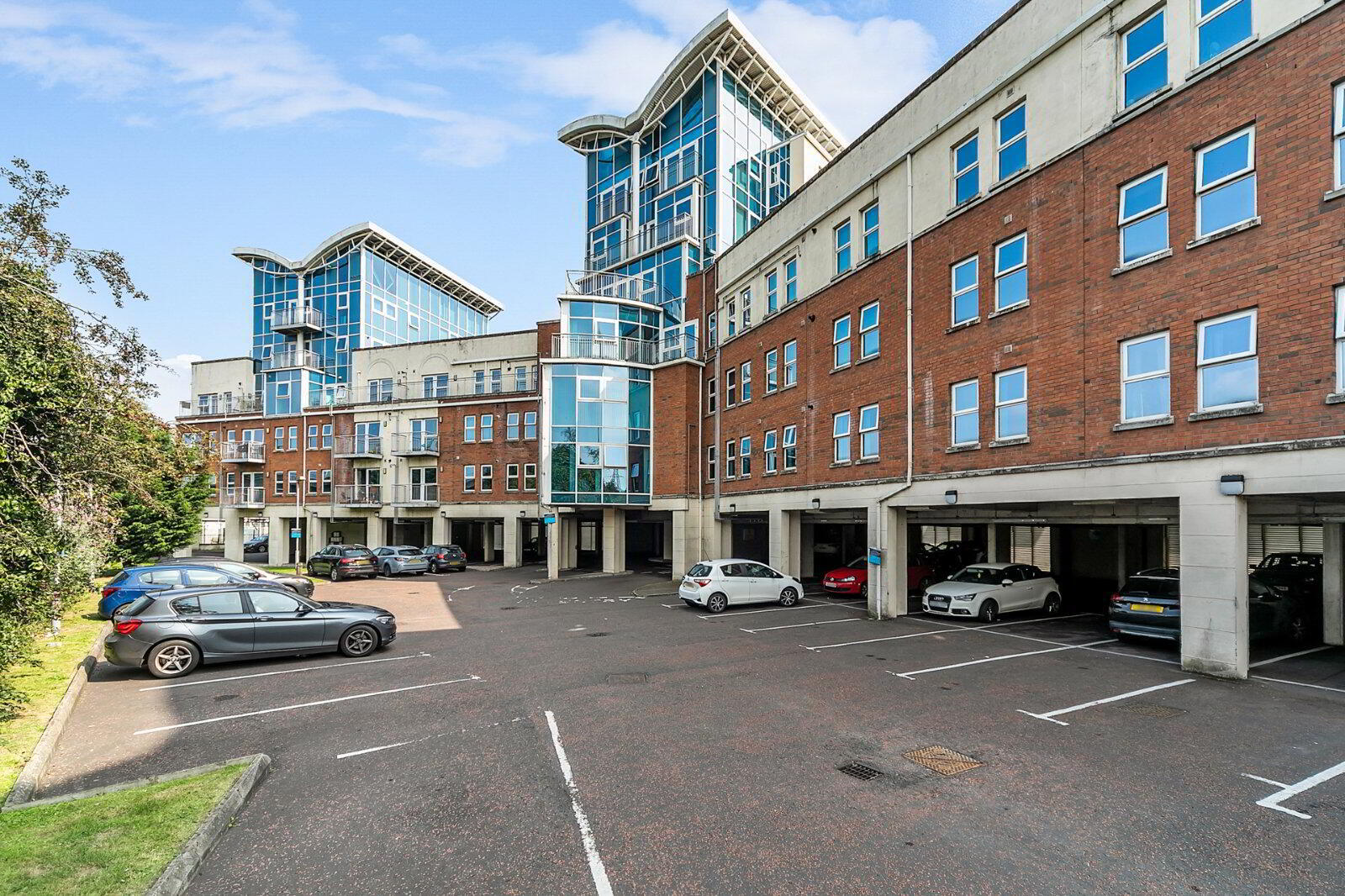 Apartment 10 Woodlands Manor 61 Stockmans Way 13 of 13