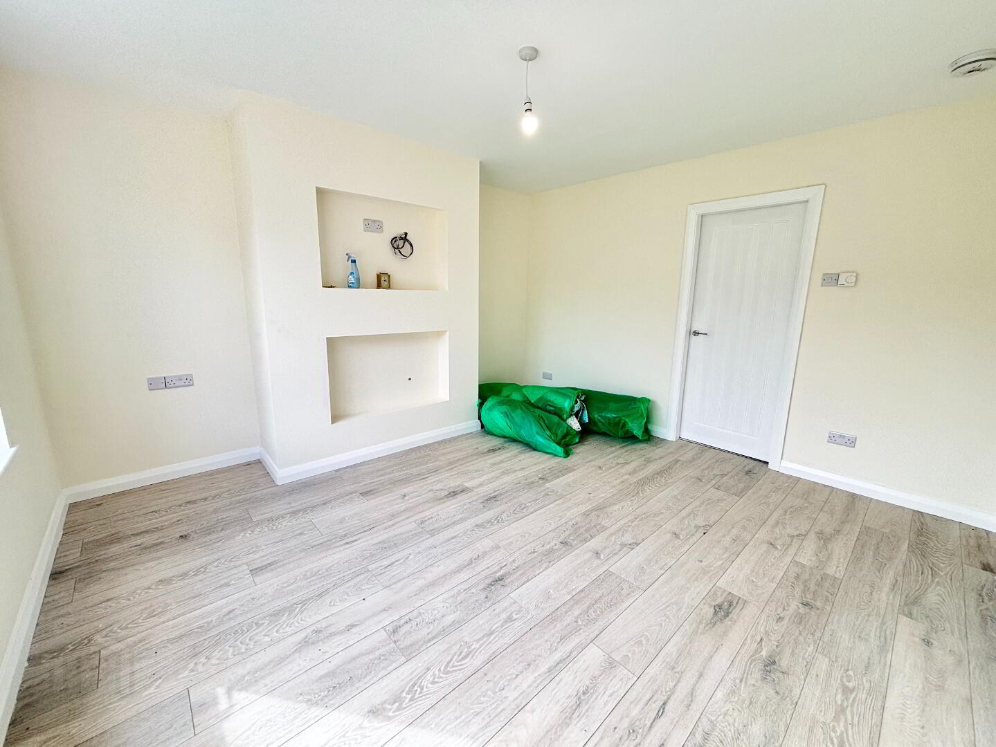 21 Glendun Drive 3 of 17