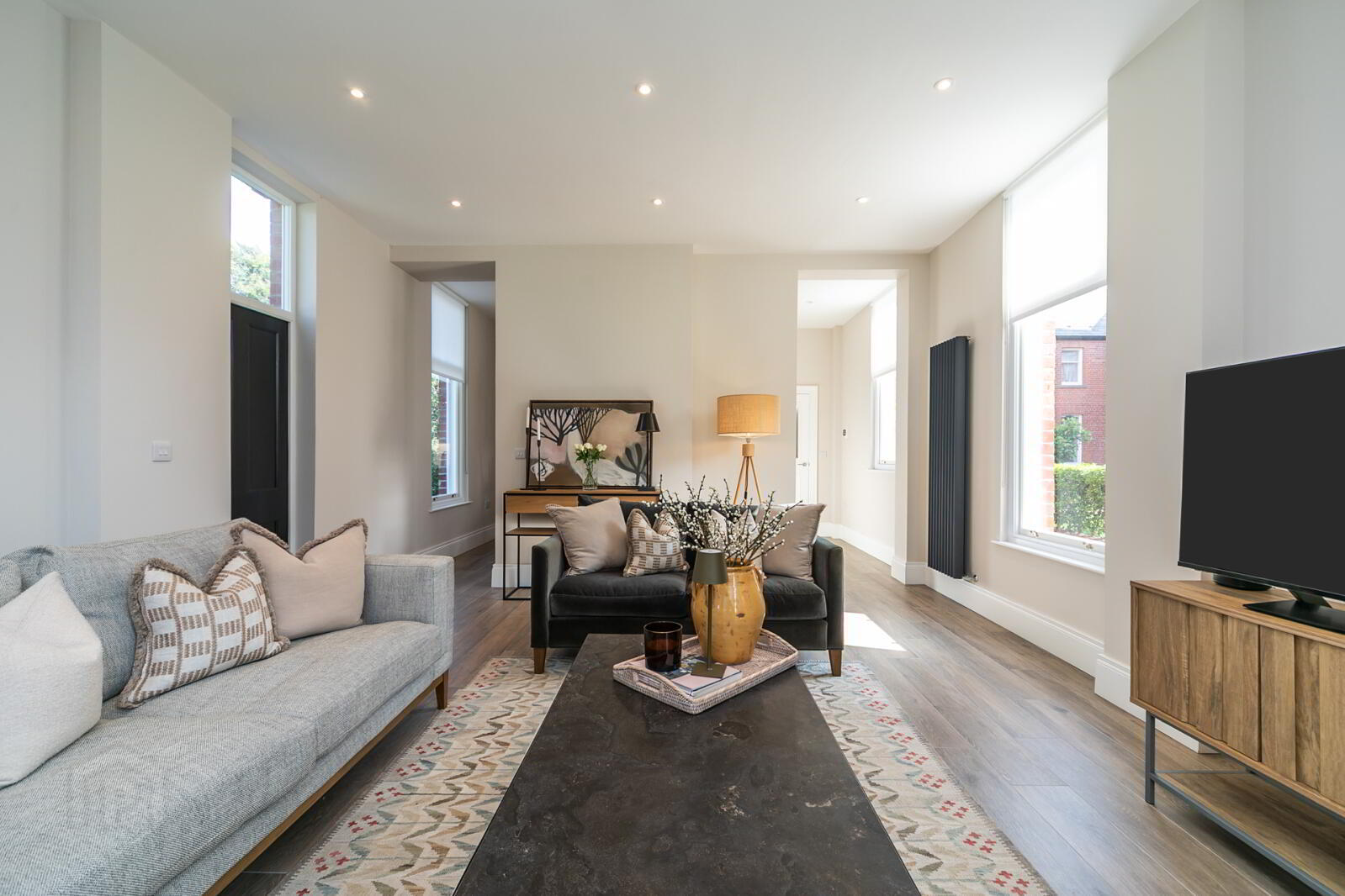 1 The West House, 24 Ishbel Mews 6 of 27