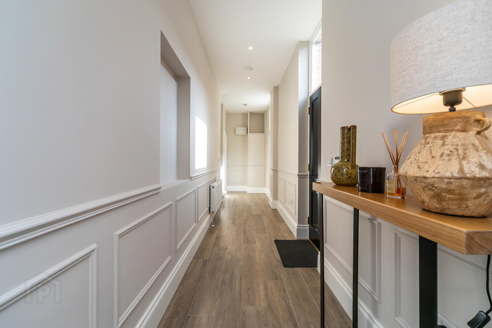 1 The West House, 24 Ishbel Mews 18 of 27