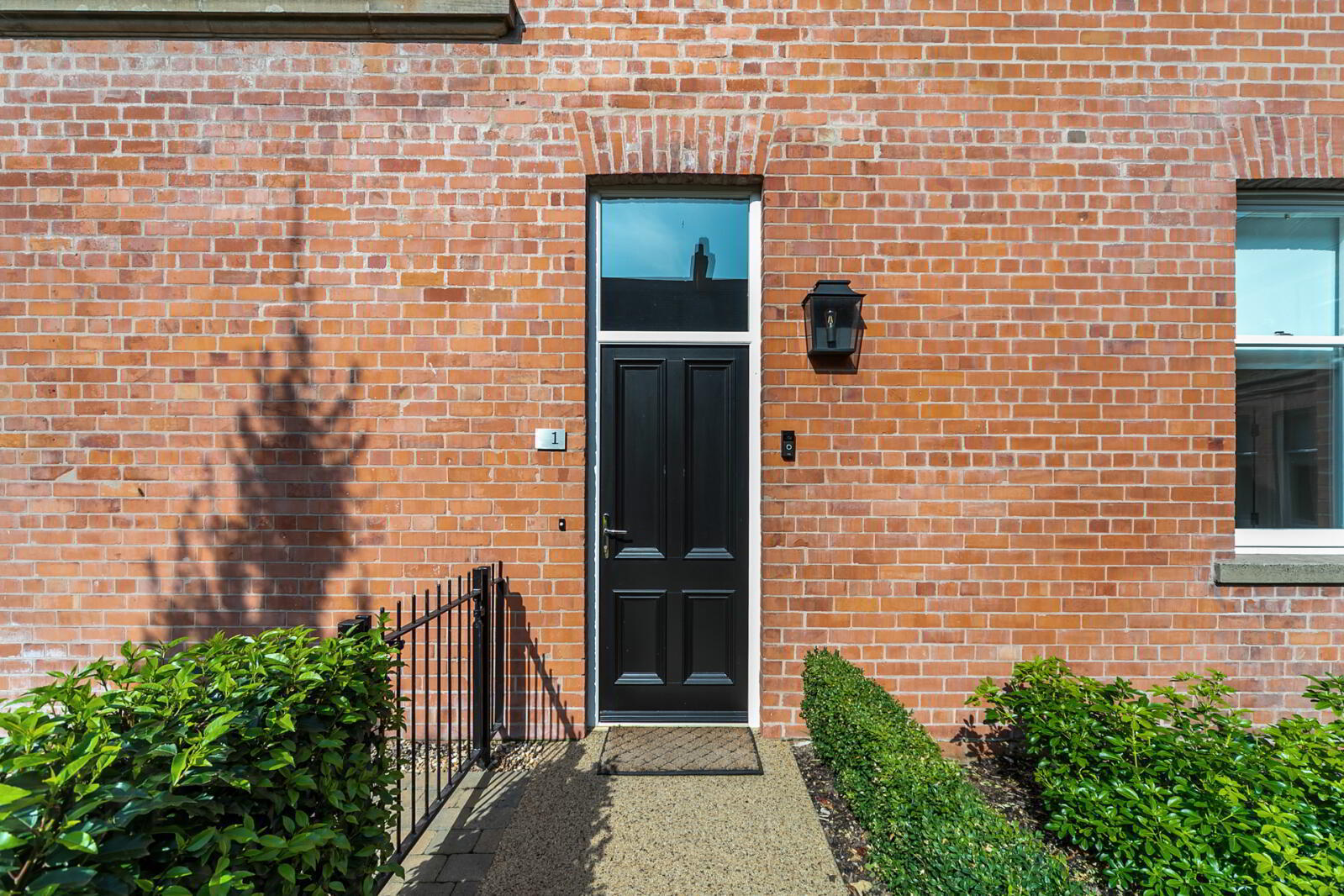 1 The West House, 24 Ishbel Mews 24 of 27