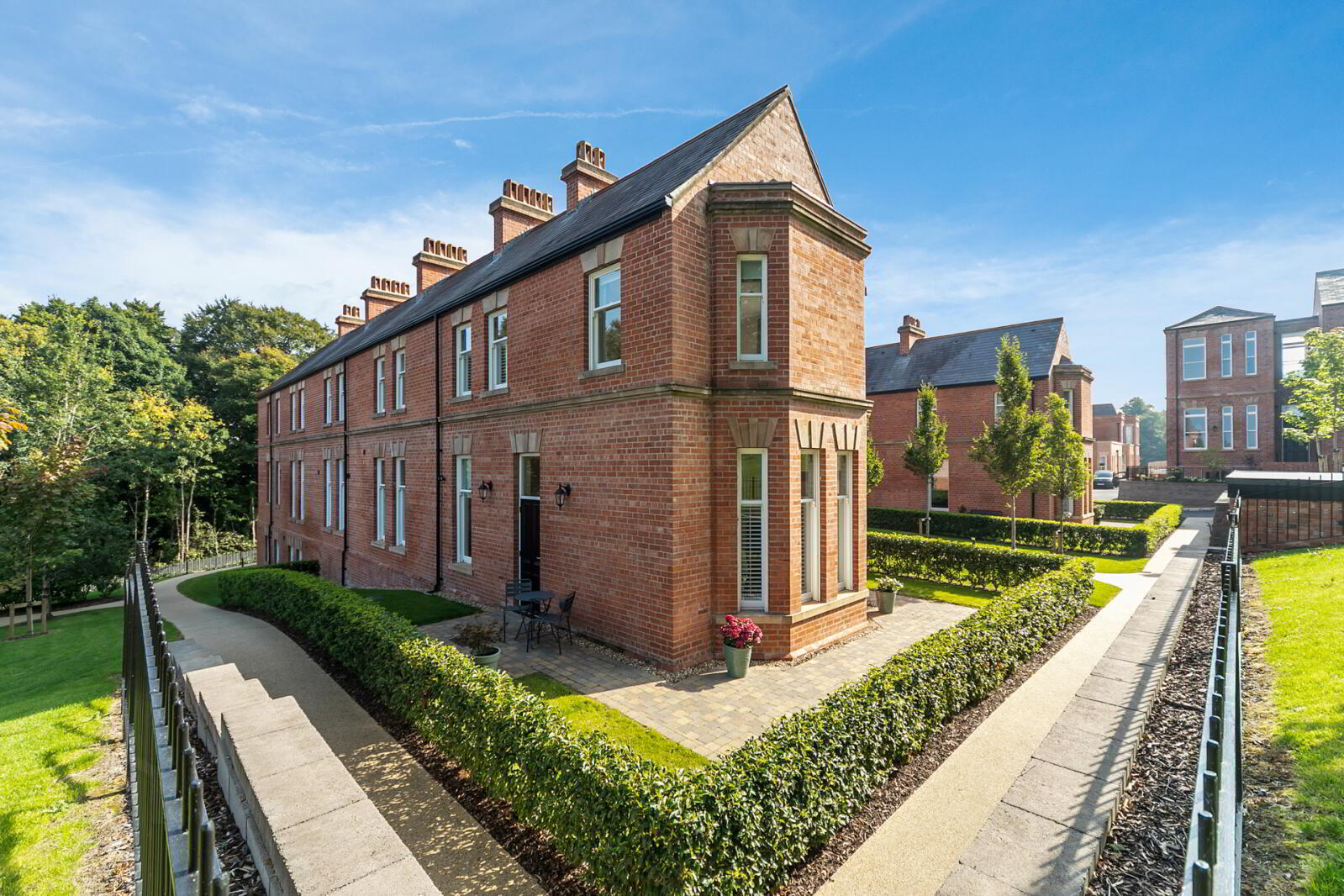 1 The West House, 24 Ishbel Mews 27 of 27