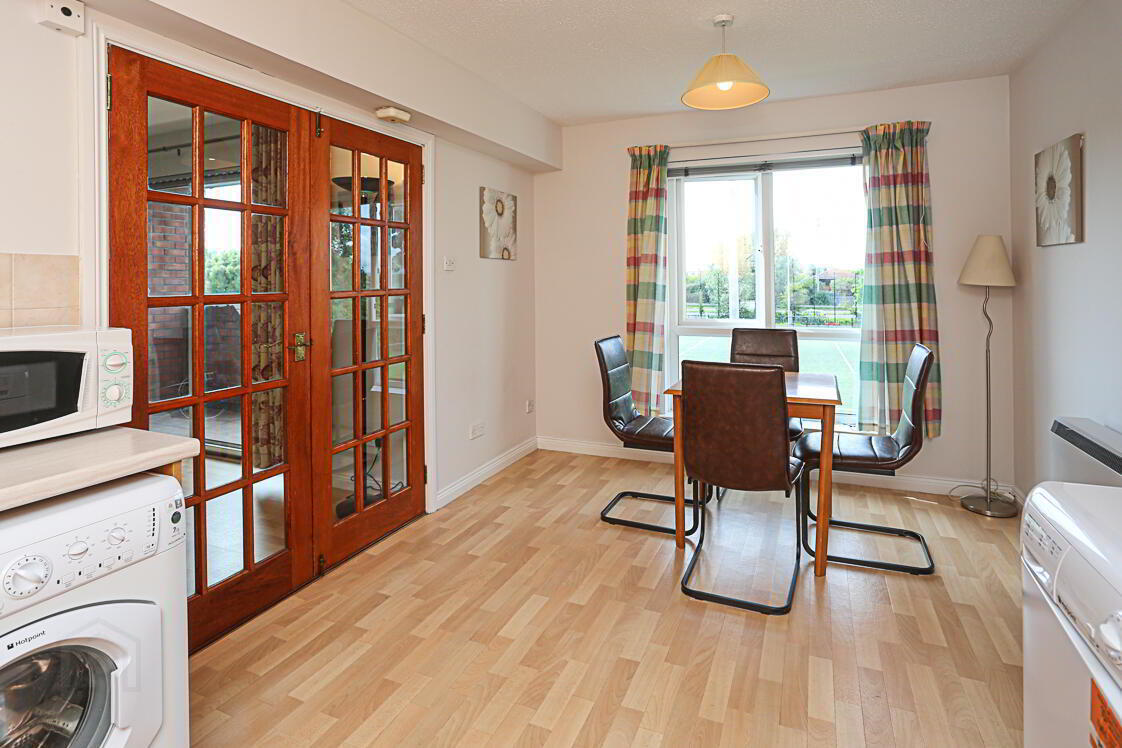 8 St Helens Court 12 of 24