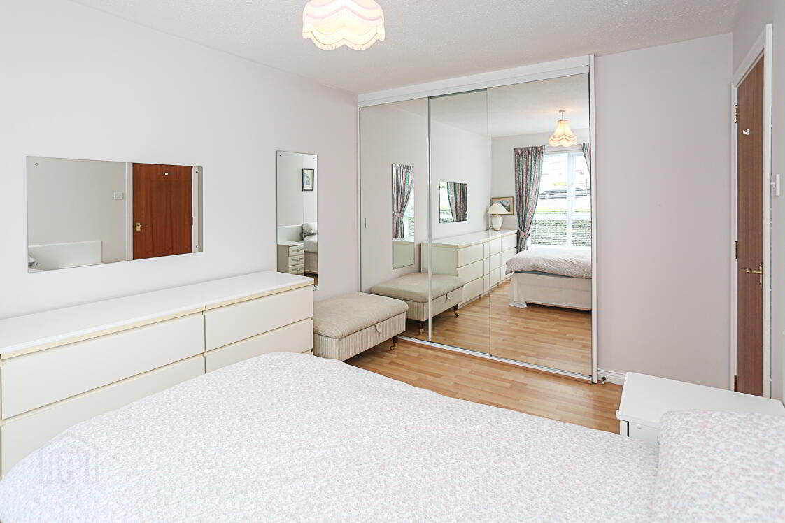 8 St Helens Court 15 of 24