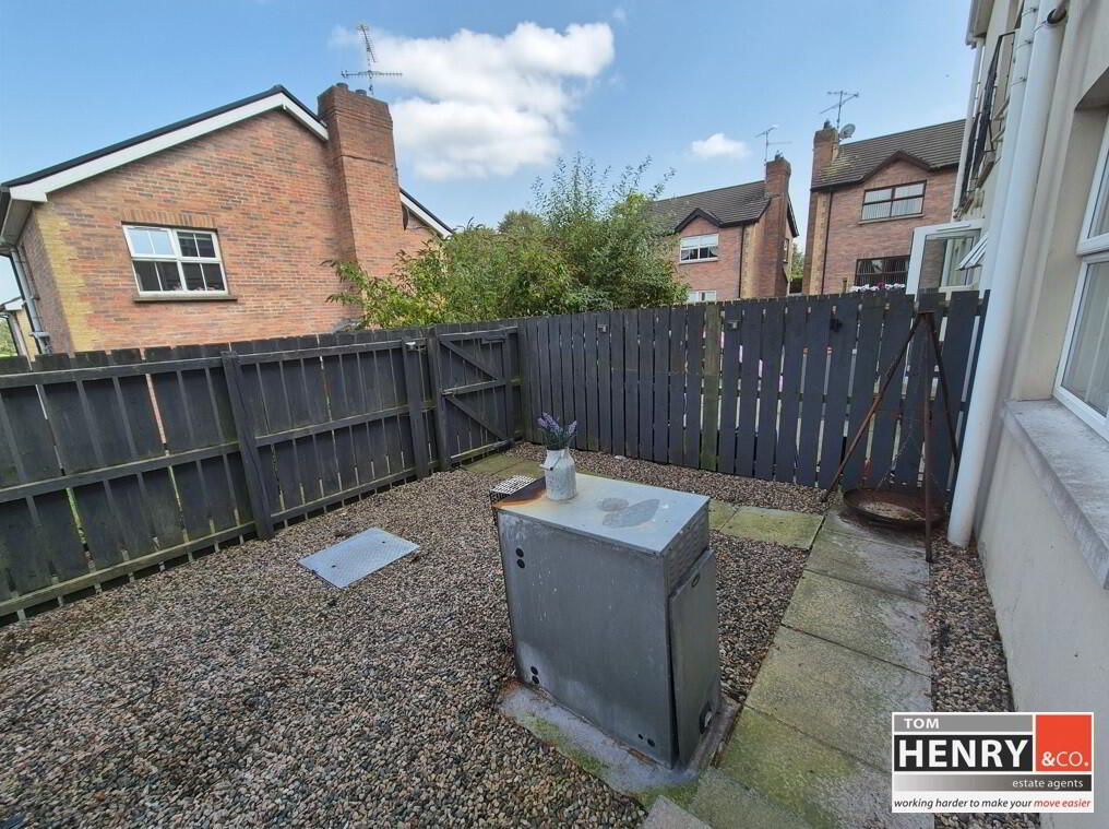 49 Dungannon Street 19 of 19
