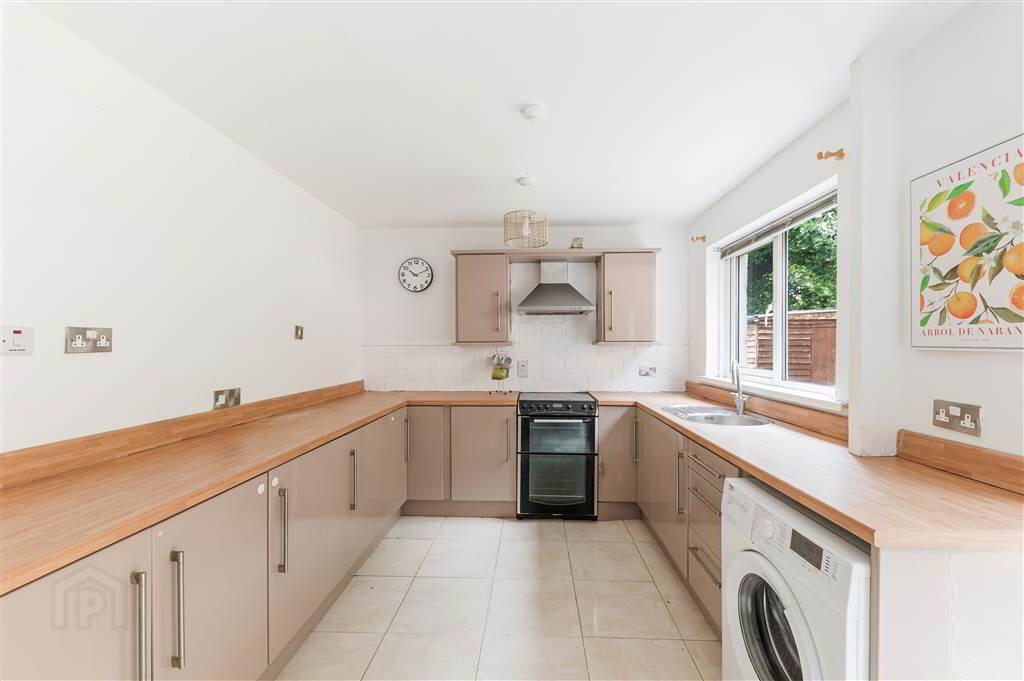 322 Lagmore Meadows 8 of 21