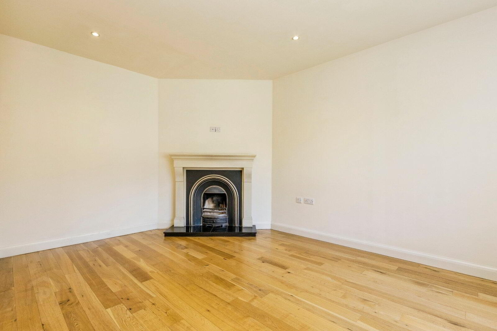248 Ballylesson Road 4 of 21